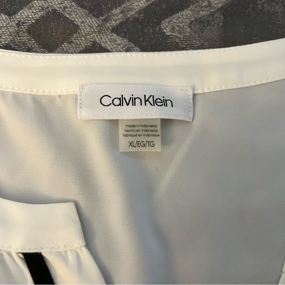 CK Tank - Picture 3 of 3